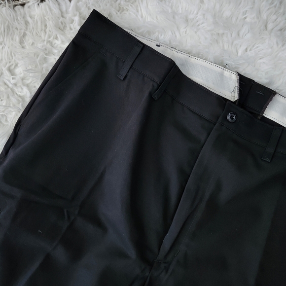 Red Kap Men's Black Cell Phone Pocket Work Pants PT2CBK. Black. Size 48x30. Nee - Picture 2 of 5